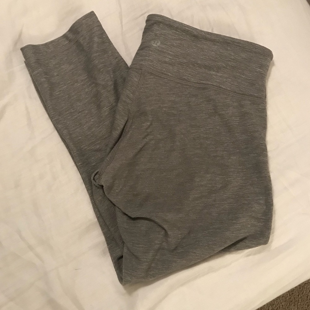 Grey, size 6 LuLu wonder under crop